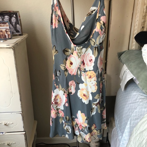 Privacy Please Ozark Dress in Asphalt - Picture 7 of 8